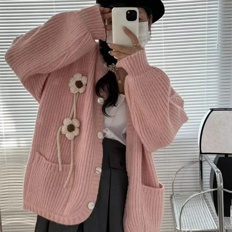 Femei Vrac și Confortabile și la Modă din Oțel Inoxidabil Dungi 2023 stil coreean cu Dungi Tricotate Cardigan . ' - ' . 4