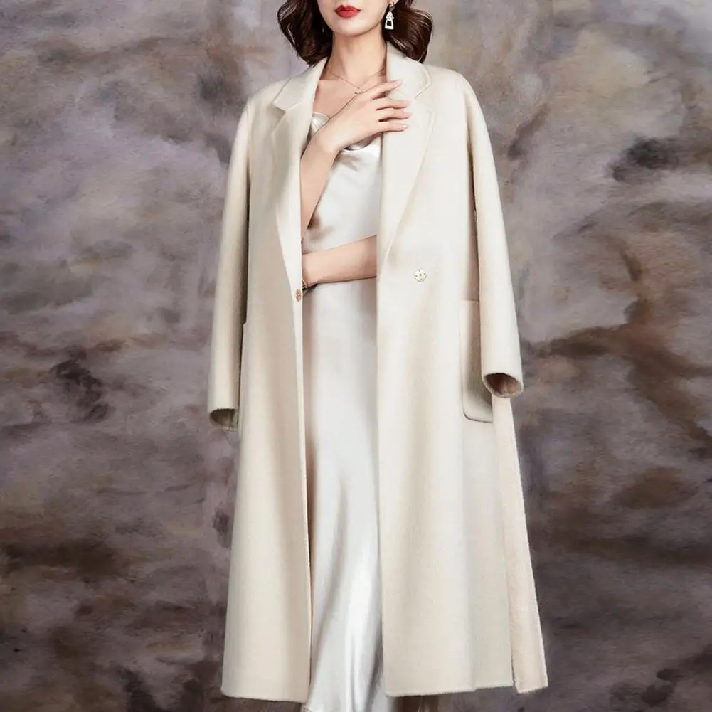 Mid-lungime haina caracteristici un clasic plin cardigan de design, cu o centura slim fit și lady stil. . ' - ' . 0